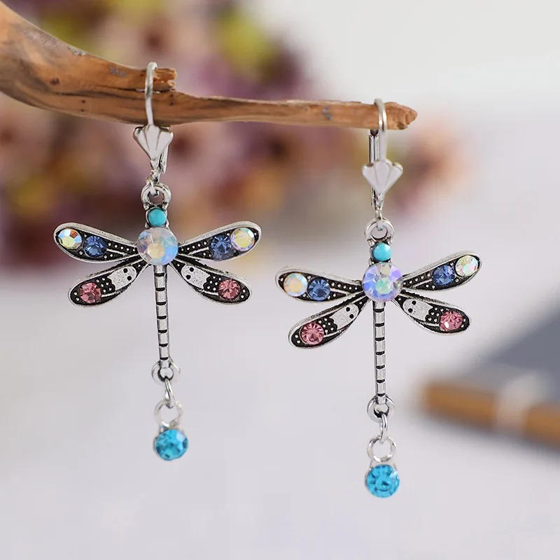 Elegant Dragonfly Earrings – Willow