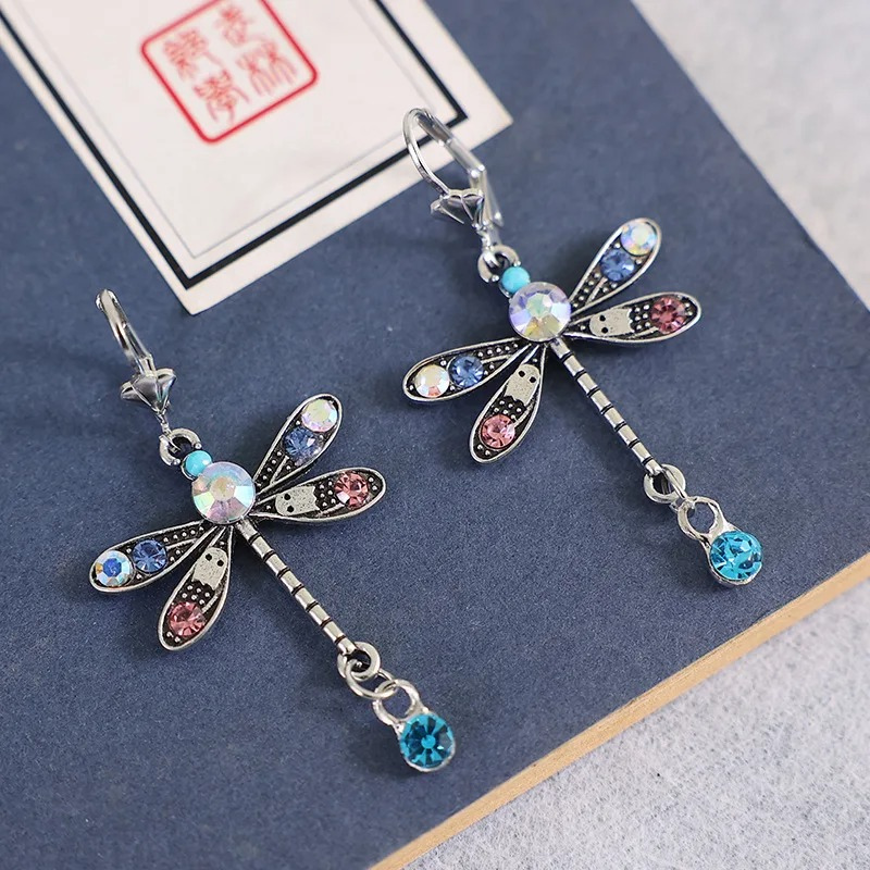 Elegant Dragonfly Earrings – Willow