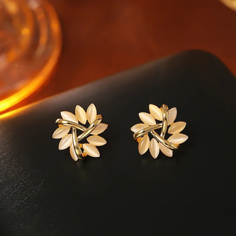 Blossom Petal Stud Earrings – Evelyne