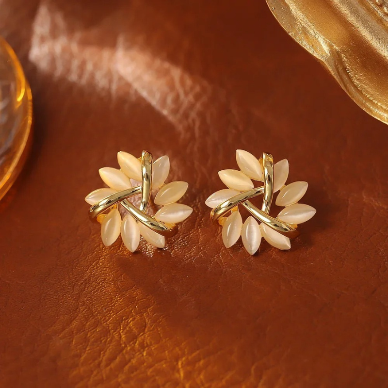 Blossom Petal Stud Earrings – Evelyne