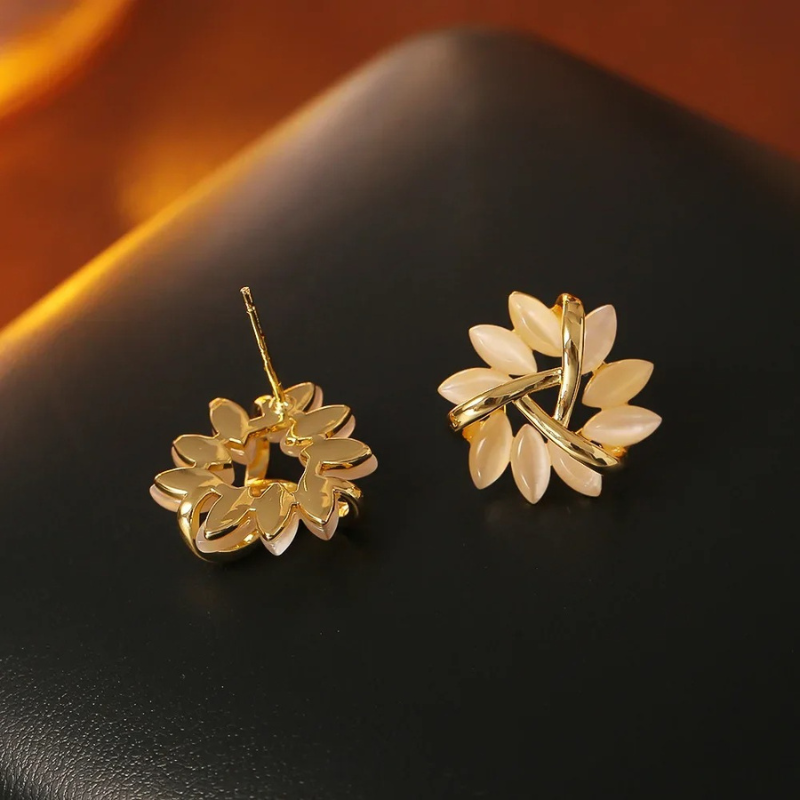 Blossom Petal Stud Earrings – Evelyne