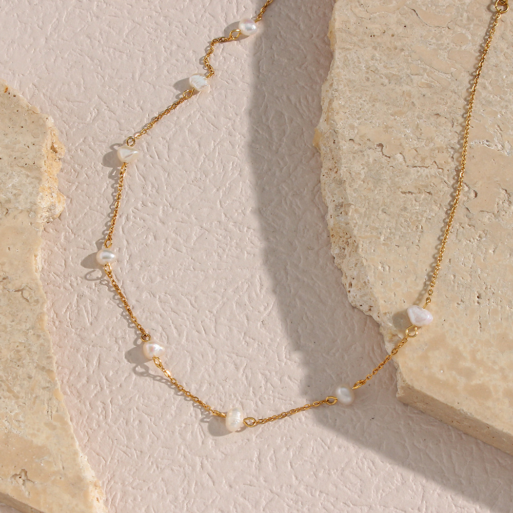 Gold pearl necklace - everyday necklace