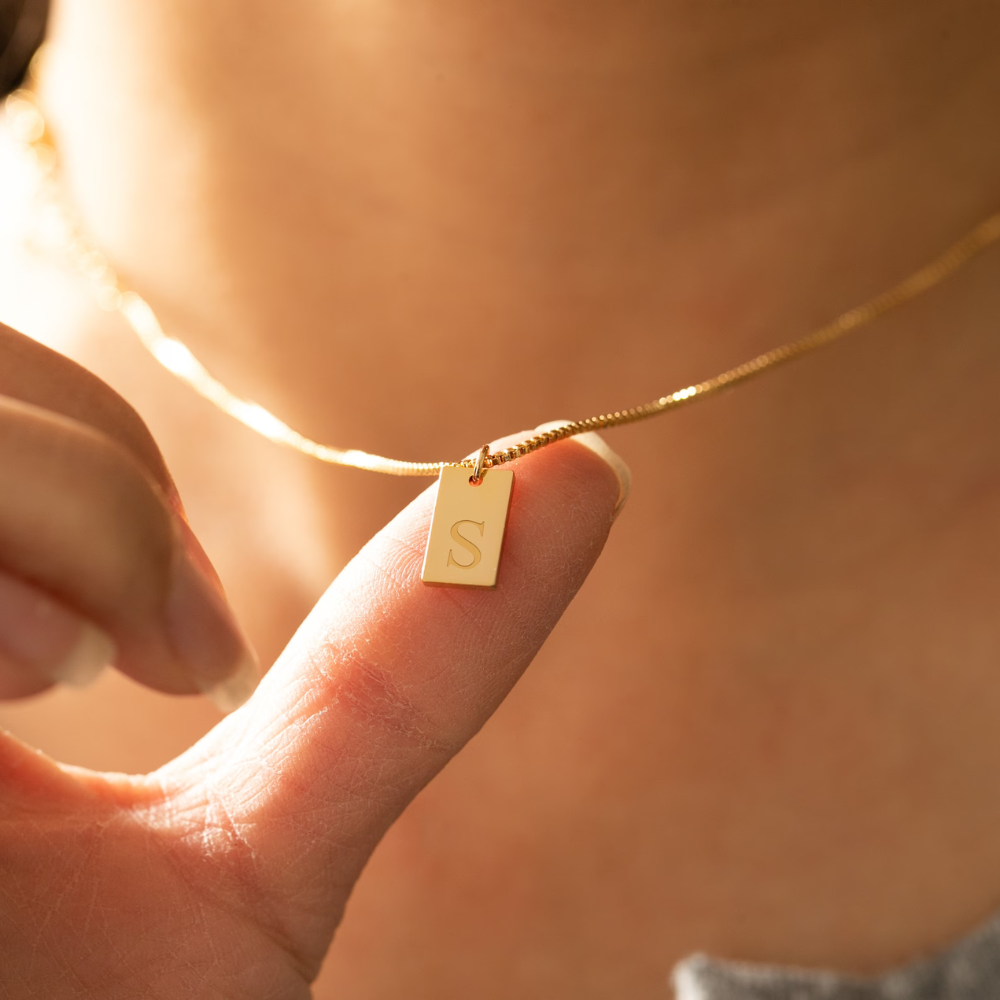 Personalised necklace with engraved card - Necklace with engraved name tag
