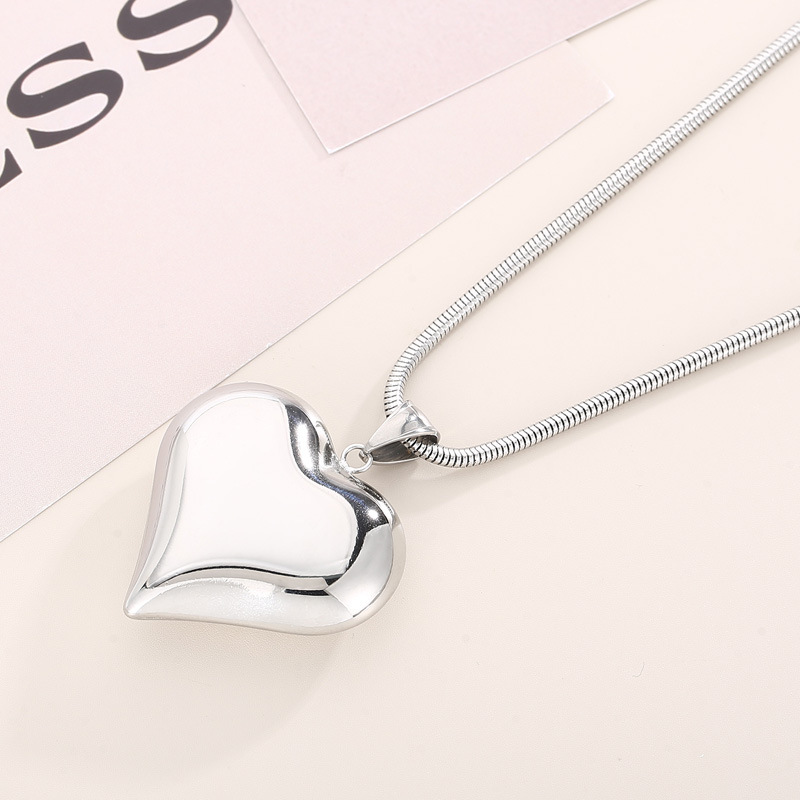 Large heart - Romantic love necklace