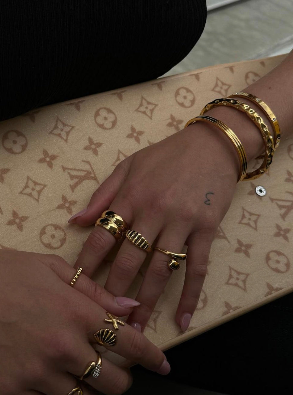 Valley cuff bracelet