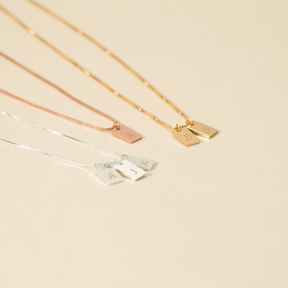 Personalised necklace with engraved card - Necklace with engraved name tag