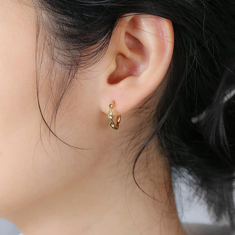 Twisted Hoop Earrings – Liora