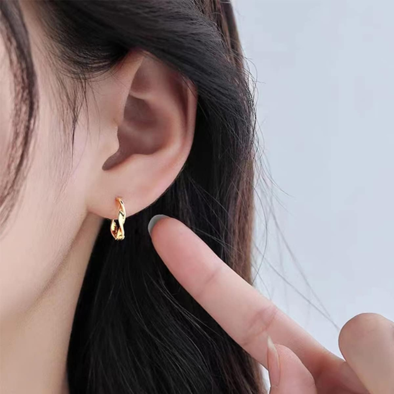 Twisted Hoop Earrings – Liora