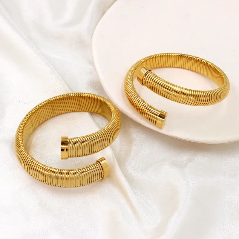 Omega Chain Golden Bracelet