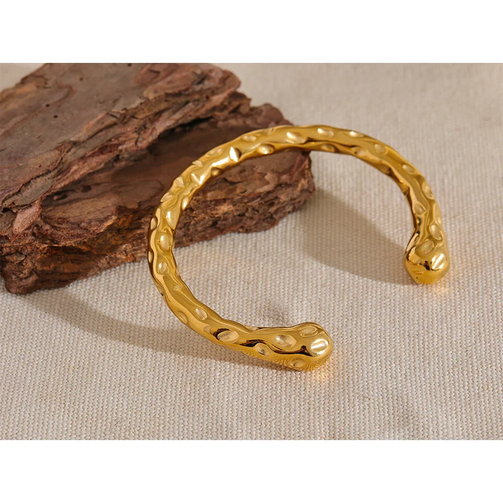 Libby Bangle