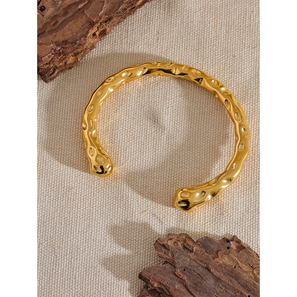 Libby Bangle