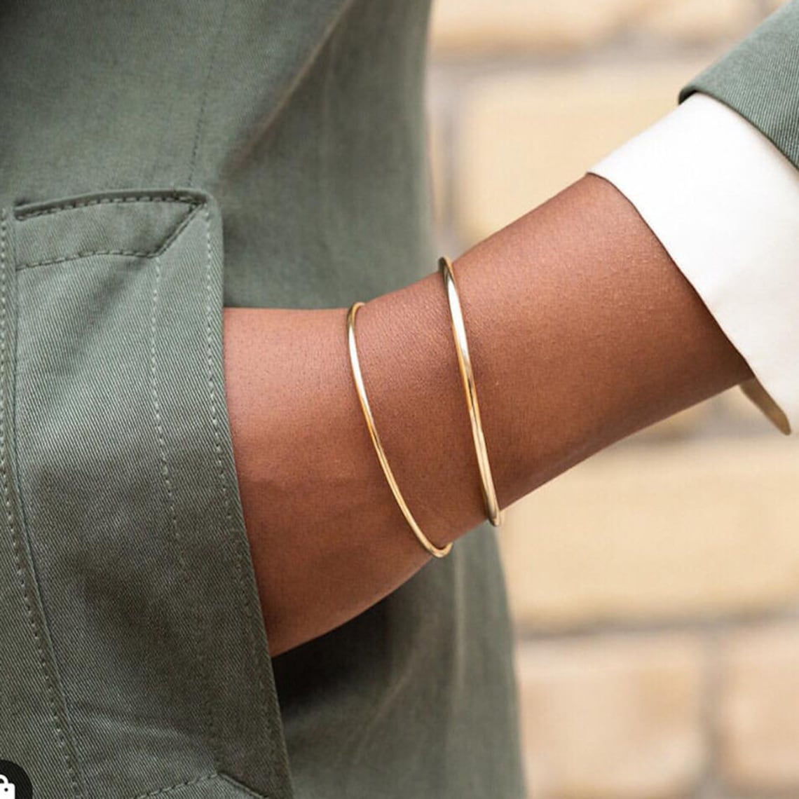 Classic bangle - slide-on gold bracelet
