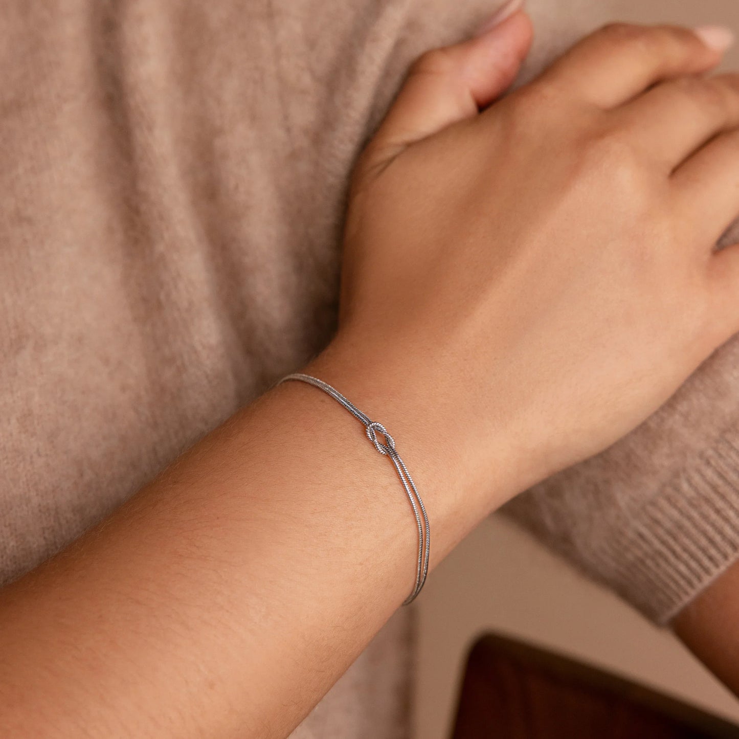 Georgia - Love knot bracelet