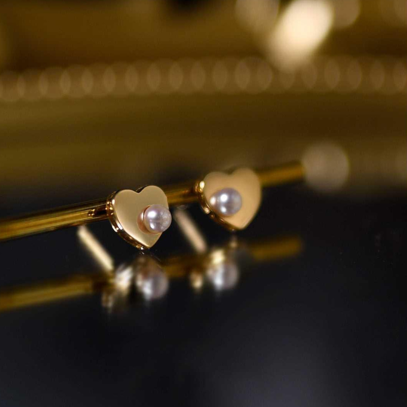 Mirror Pearl Studs – Elise