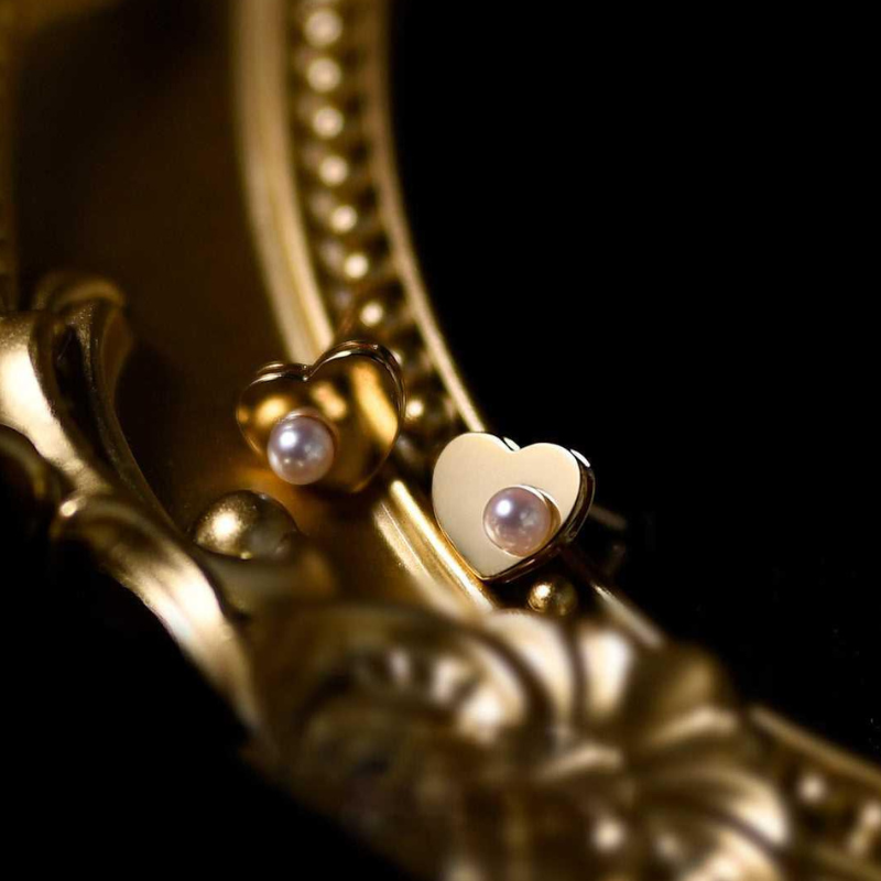 Mirror Pearl Studs – Elise