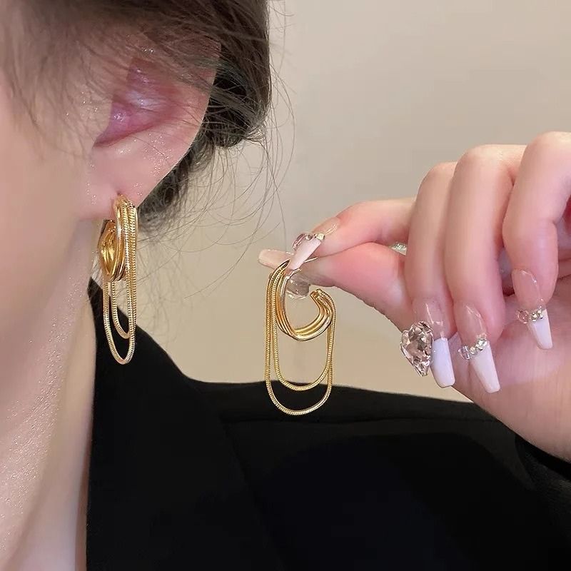 Modern Tassel Stud Earrings – Aria