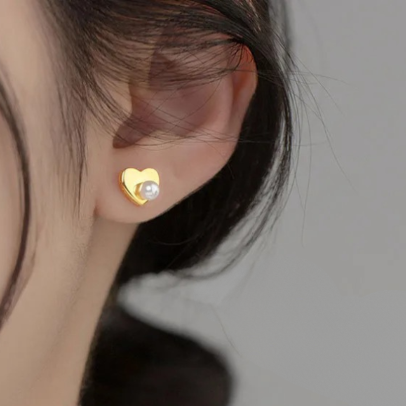 Mirror Pearl Studs – Elise