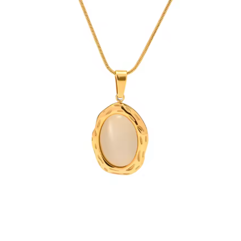 Gold Pendant Necklace – Amara