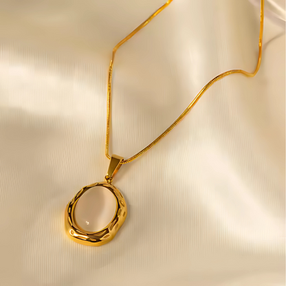 Gold Pendant Necklace – Amara