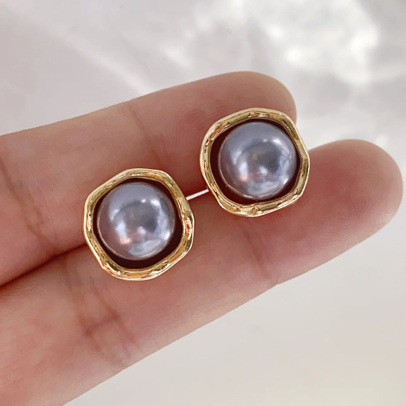 Gold Stud Earrings with Grey Pearl - Lorraine
