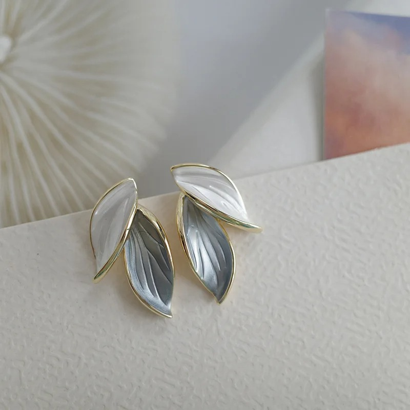 Leaf-Shaped Stud Earrings – Nora