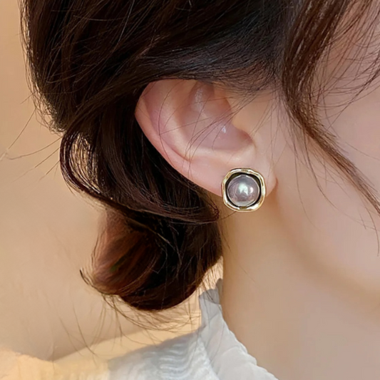 Elegant Gold Round Stud Earrings - Lorraine