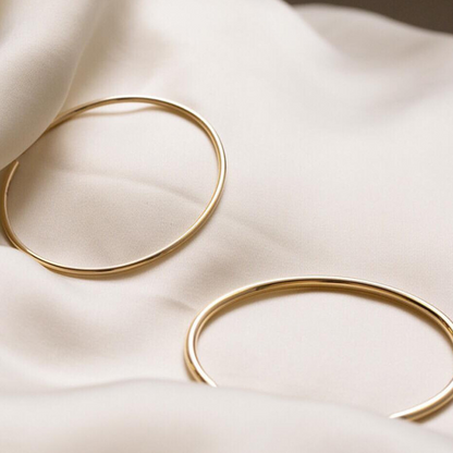 Classic bangle - slide-on gold bracelet