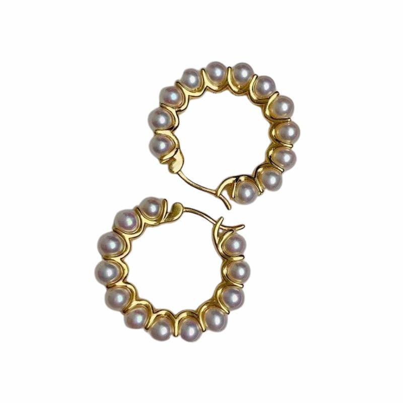 Round Shell Pearl Earrings - Sophia
