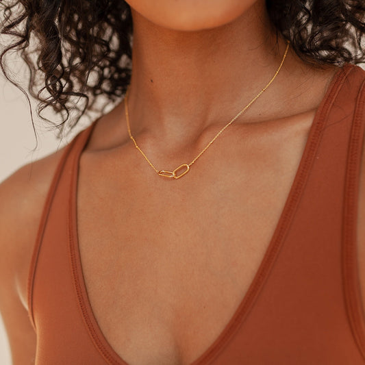 Linked pendant necklace - Connection necklace