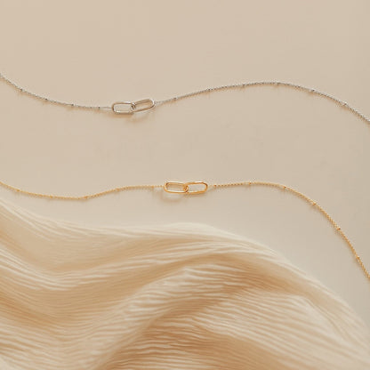 Linked pendant necklace - Connection necklace
